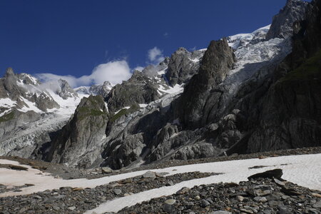 2021-06-27-07-02-mont-blanc-aiguilles-grises, alpes-aventure-refuge-gonella-2021-06-30-07