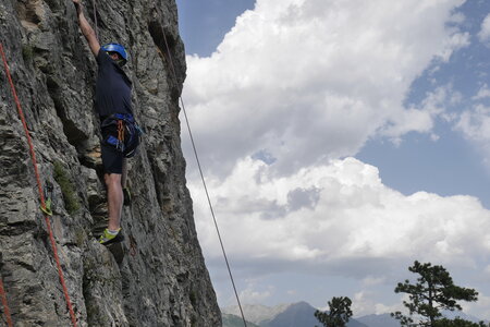 2021-08-09-12-escalade-via-ferrata-hautes-alpes, alpes-aventure-escalade-casse-de-prelles-2021-08-12-06