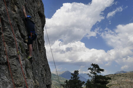 2021-08-09-12-escalade-via-ferrata-hautes-alpes, alpes-aventure-escalade-casse-de-prelles-2021-08-12-07