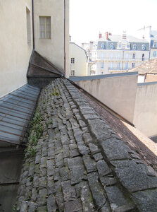 castrum romain dijon, Dijon_vestiges_castrum_tour_Philippe_le_Bon