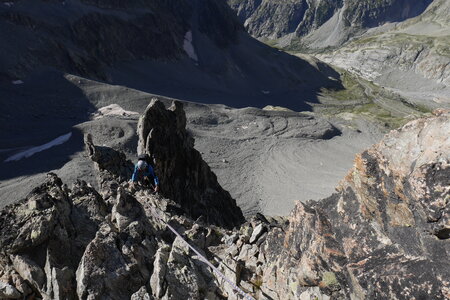 2021-08-25-30-trilogie-du-glacier-blanc, alpes-aventure-alpinisme-arete-des-cineastes-2021-08-29-04