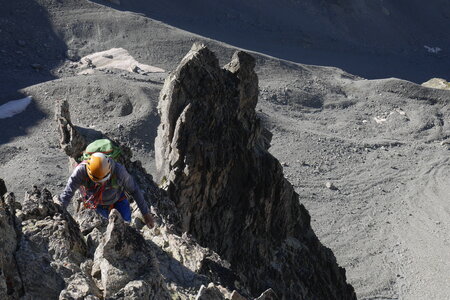2021-08-25-30-trilogie-du-glacier-blanc, alpes-aventure-alpinisme-arete-des-cineastes-2021-08-29-07