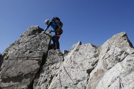 2021-08-25-30-trilogie-du-glacier-blanc, alpes-aventure-alpinisme-arete-sud-pic-du-glacier-blanc-2021-08-28-34
