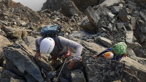 2021-08-31-09-04-mont-viso, alpes-aventure-alpinisme-arete-est-du-mont-viso-2021-09-02-16