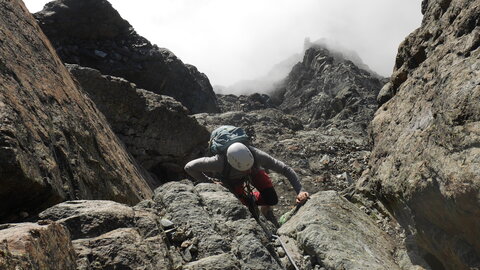 2021-08-31-09-04-mont-viso, alpes-aventure-alpinisme-arete-est-du-mont-viso-2021-09-02-17