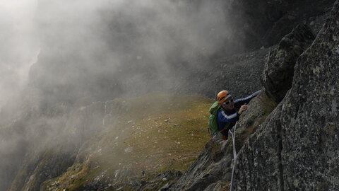 2021-08-31-09-04-mont-viso, alpes-aventure-alpinisme-punta-venezia-cresta-perotti-2021-09-01-12