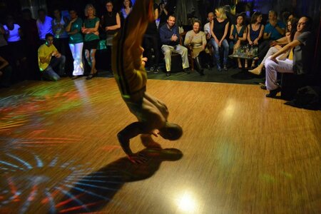 Soirée Salsa au British N°1, 197089_449336781770363_684823877_n