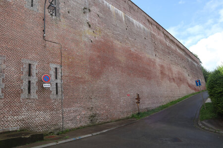 20210821 Montreuil sur Mer, 2411 Montreuil-sur-Mer, les remparts sud