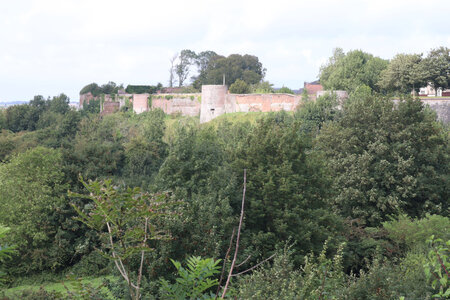 20210821 Montreuil sur Mer, 2440 Montreuil-sur-Mer, le rempart ouest