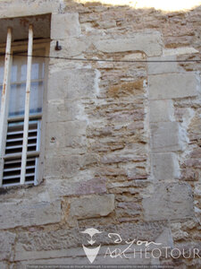 XIV Verrière gothique rue du bourg , 100_1803