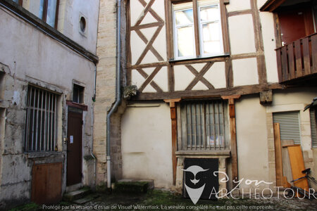 XIV Verrière gothique rue du bourg , IMG_4202