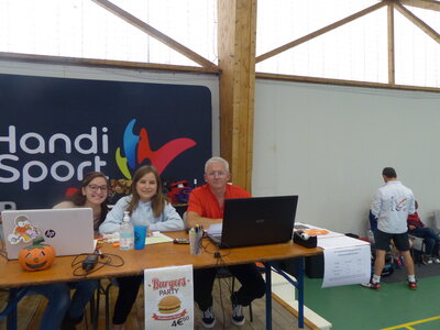 12eme tournoi Esprit-Bad Cosne, P1130761