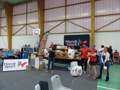 12eme tournoi Esprit-Bad Cosne, P1140231