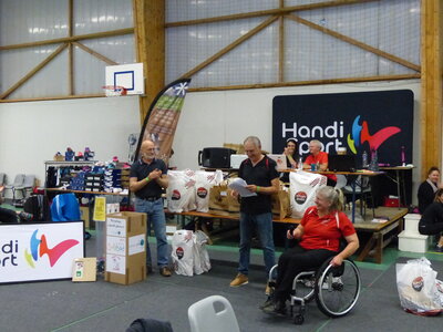 12eme tournoi Esprit-Bad Cosne, P1140237