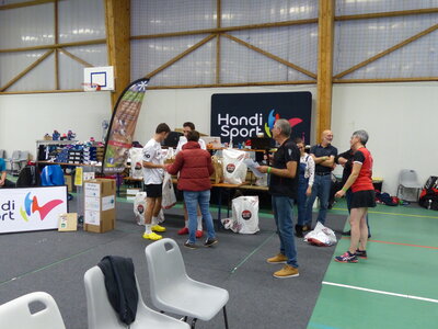 12eme tournoi Esprit-Bad Cosne, P1140240