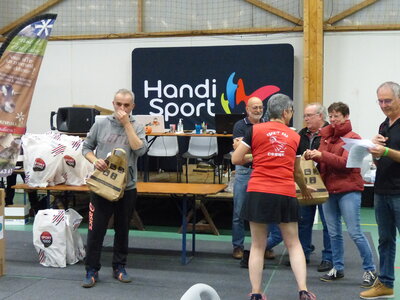 12eme tournoi Esprit-Bad Cosne, P1140256
