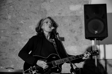 eglise neuve, chanteur03