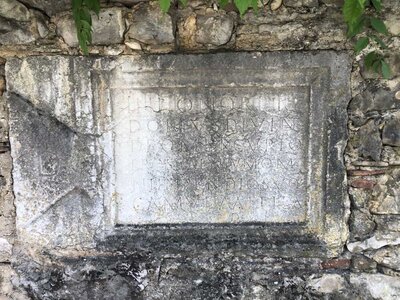 Arko, W01 - Briord - Inscription gallo-romaine de Camulia Attica 1