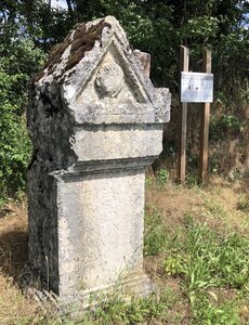 Arko, W01 - Briord - N&eacute;cropole et st&egrave;les fun&eacute;raires gallo-romaines 14