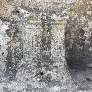 Arko, W13 - Fontvieille - Autel de la coquille 3