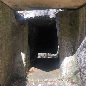 Arko, W13 - Fontvieille - Hypog&eacute;e du Castelet 3