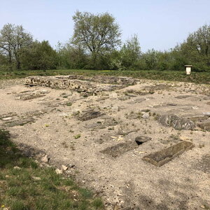 Arko, W38 - Hieres-sur-Amby - Site arch&eacute;ologique de Larina 44