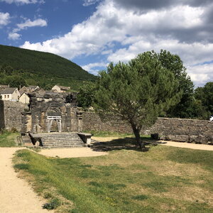 Arko, W 48 - Lanuejols - Mausolee gallo romain - 03