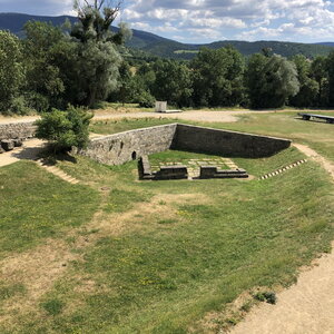 Arko, W 48 - Lanuejols - Mausolee gallo romain - 16