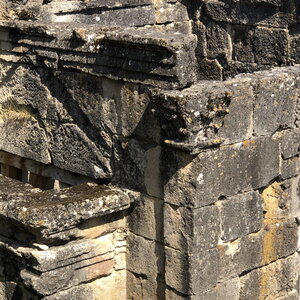 Arko, W 48 - Lanuejols - Mausolee gallo romain - 18