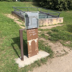 Arko, 69 - Dardilly - Parc de l&rsquo;Aqueduc - Aqueduc de la Br&eacute;venne 1