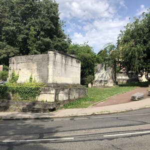 Arko, 69 - Lyon - Mausol&eacute;es du Trion 9