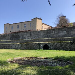 Arko, 69 - Ternay - Sarcophage gallo-romain 1