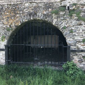 Arko, 69 - Ternay - Sarcophage gallo-romain 2