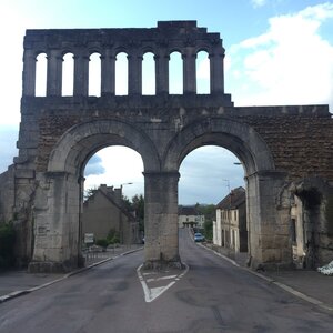 Arko, 71 - Autun - Porte d&rsquo;Arroux 3