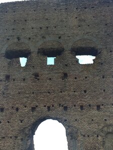 Arko, 71 - Autun - Temple de Janus 11