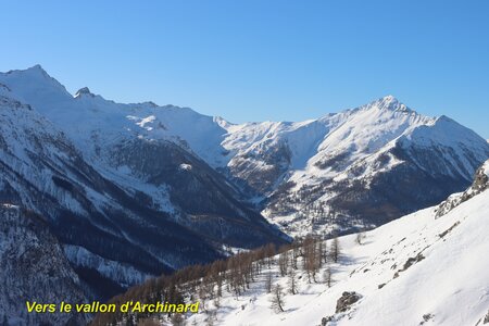 Raquettes sur le plateau de Jujal, Plateau de Jujal et le Paravar  Merlette  016