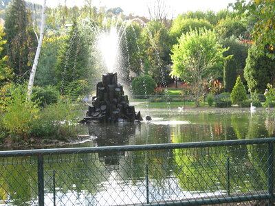 LAMALOU-MENDE-LE PUY-ARDECHE-AUBENAS, 131  LE PUY  Jardins 