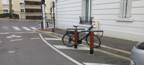 Stationnements vélos, Montaigne 2 arceaux