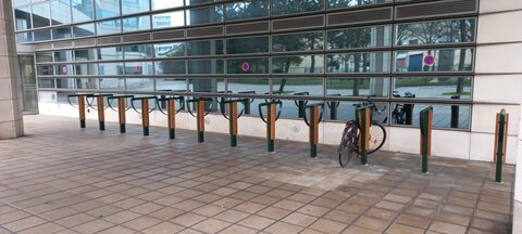 Stationnements vélos, Godefroy intersection Voltaire 1