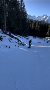 2022_01_Sortie ski doctorants 7 LAUX, skieur pro en descente