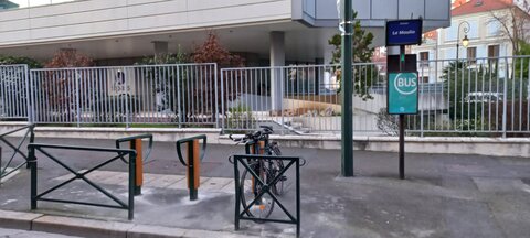 Stationnements vélos, Republique moulin