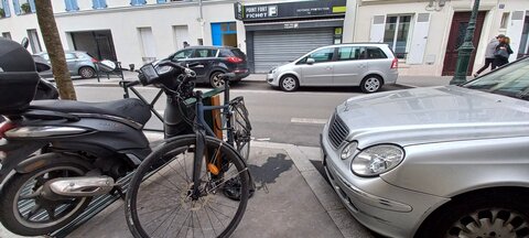 Stationnements vélos, Arago 1 arceau