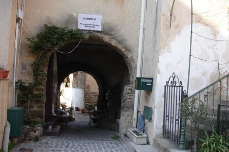 France, Roquebrune sur Argens - Porche