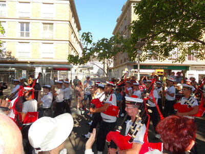 Grande parade Festival Lorient 2022<br>@copyleft <a href=https://www.le-fab-lab.com>Le Fab'Blab</a> Licence Art Libre, 2022-08-07-grande-parade-001