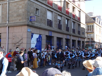 Grande parade Festival Lorient 2022<br>@copyleft <a href=https://www.le-fab-lab.com>Le Fab'Blab</a> Licence Art Libre, 2022-08-07-grande-parade-004