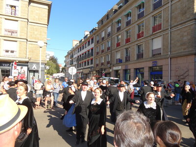 Grande parade Festival Lorient 2022<br>@copyleft <a href=https://www.le-fab-lab.com>Le Fab'Blab</a> Licence Art Libre, 2022-08-07-grande-parade-006