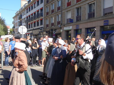 Grande parade Festival Lorient 2022<br>@copyleft <a href=https://www.le-fab-lab.com>Le Fab'Blab</a> Licence Art Libre, 2022-08-07-grande-parade-017