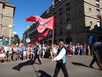 Grande parade Festival Lorient 2022<br>@copyleft <a href=https://www.le-fab-lab.com>Le Fab'Blab</a> Licence Art Libre, 2022-08-07-grande-parade-040