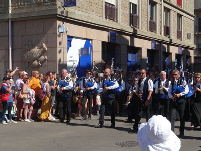 Grande parade Festival Lorient 2022<br>@copyleft <a href=https://www.le-fab-lab.com>Le Fab'Blab</a> Licence Art Libre, 2022-08-07-grande-parade-062