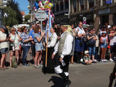 Grande parade Festival Lorient 2022<br>@copyleft <a href=https://www.le-fab-lab.com>Le Fab'Blab</a> Licence Art Libre, 2022-08-07-grande-parade-072